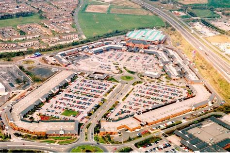 cheshire oaks postcode
